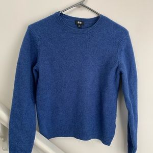 Barely Used. UNIQLO men’s wool sweater.